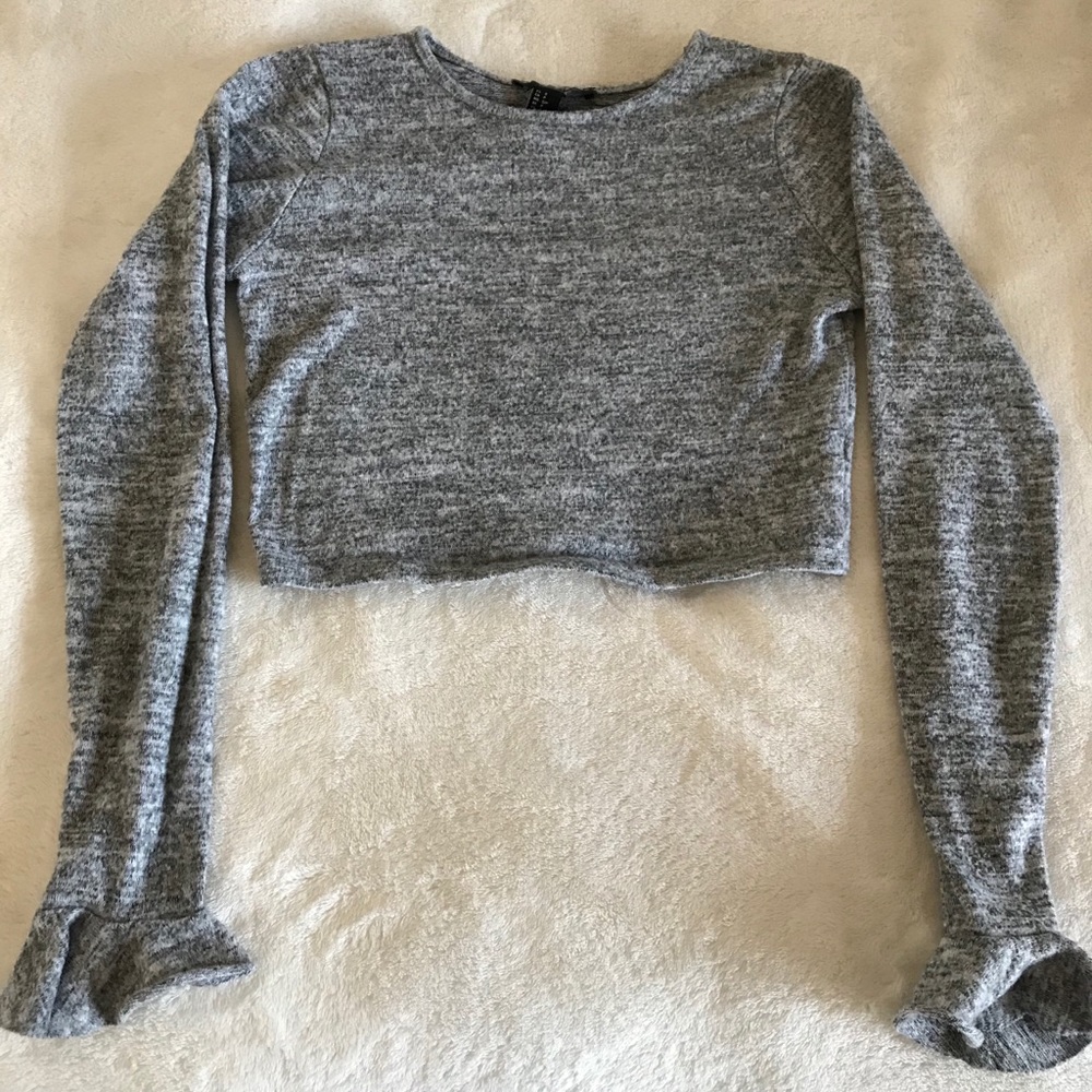 FOREVER 21 gray Long sleeve